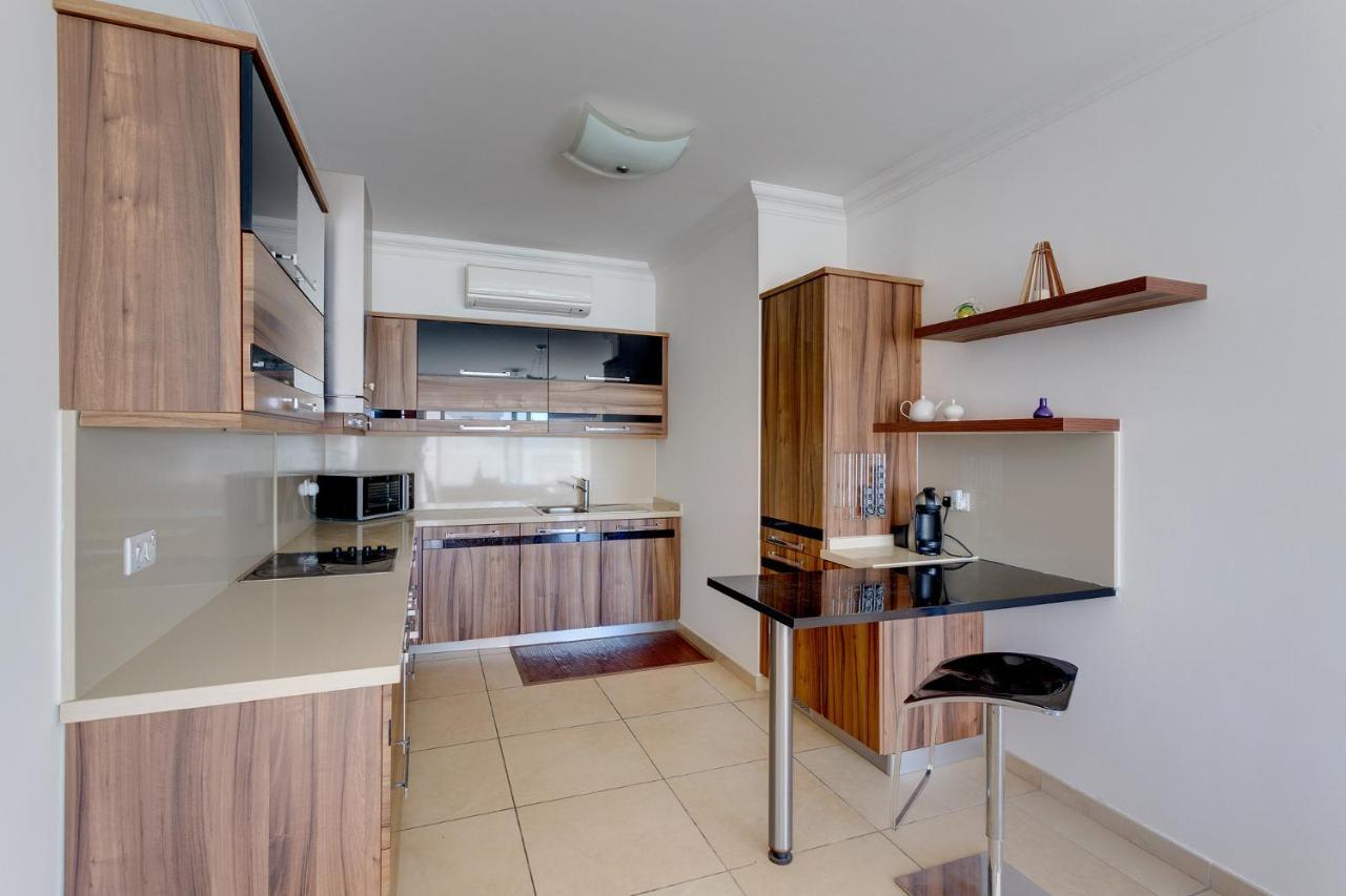 Apartment With Pool Sliema Exterior photo